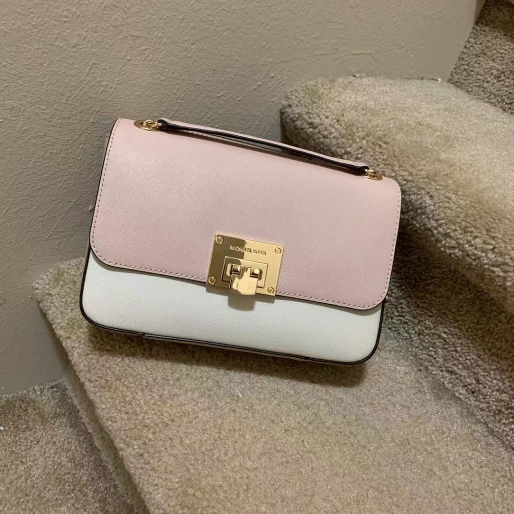 Michael Kors Tina Medium Shoulder Chain Bag